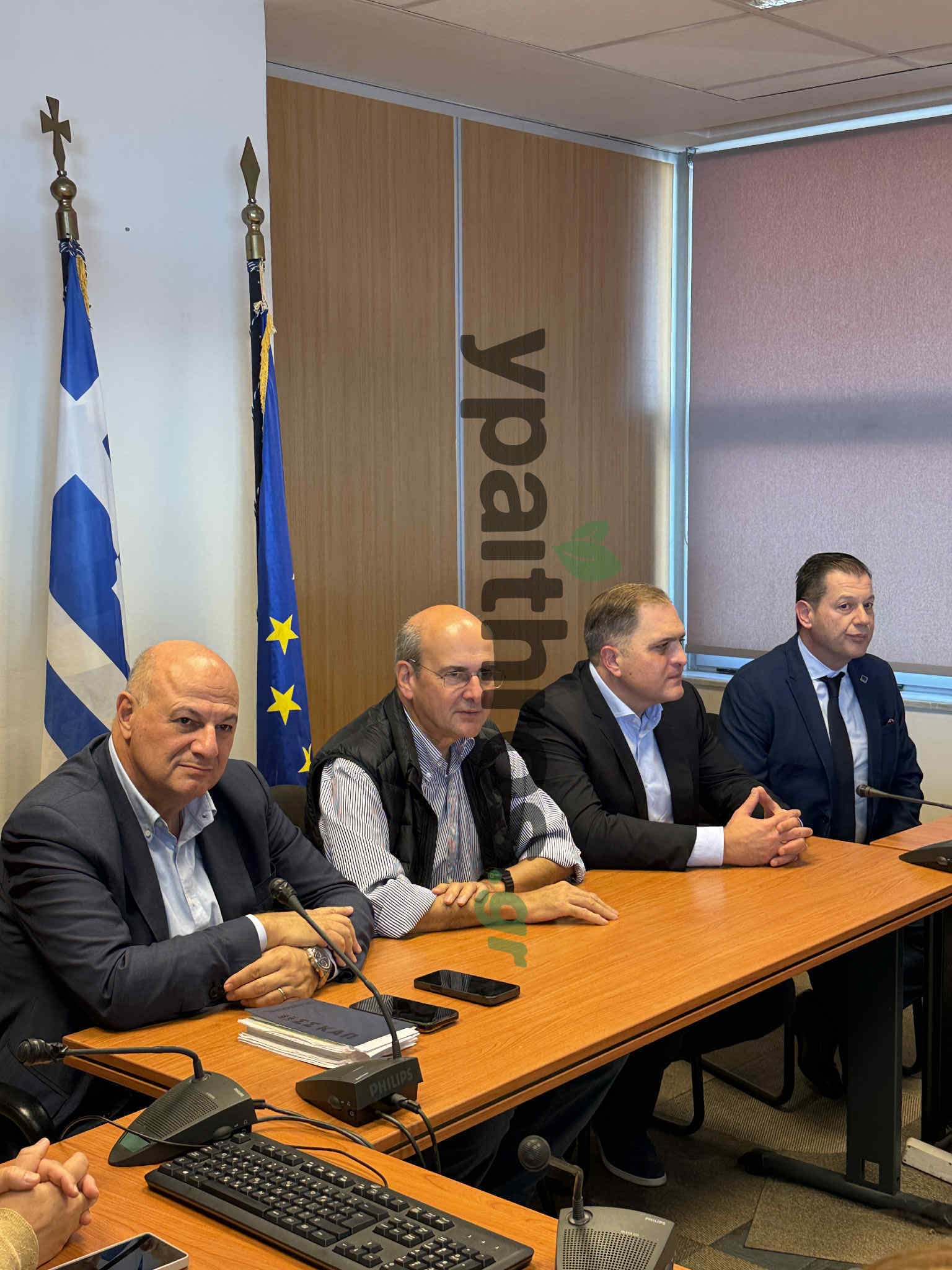 Έκτακτη σύσκεψη στον ΟΠΕΚΕΠΕ με Χατζηδάκη, Τσιάρα και Πιτσιλή - «Στόχος η προκαταβολή της Βασικής να έχει πληρωθεί έως τις 30/11»