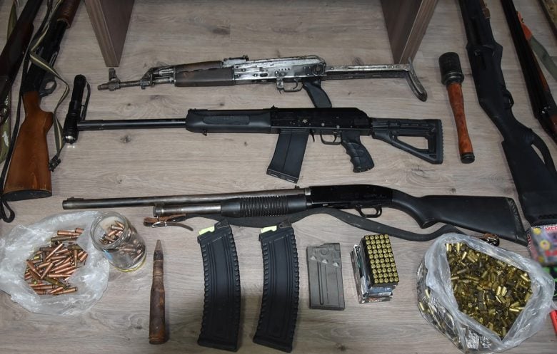 Πέντε συλλήψεις για παραβάσεις της νομοθεσίας περί όπλων στο Ρέθυμνο