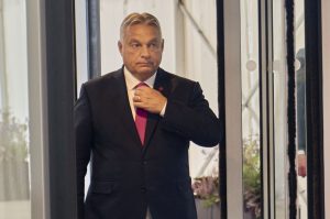 Καταπέλτης ο Όρμπαν κατά του διεφθαρμένου Ζελένσκι με μήνυμα στην ΕΕ