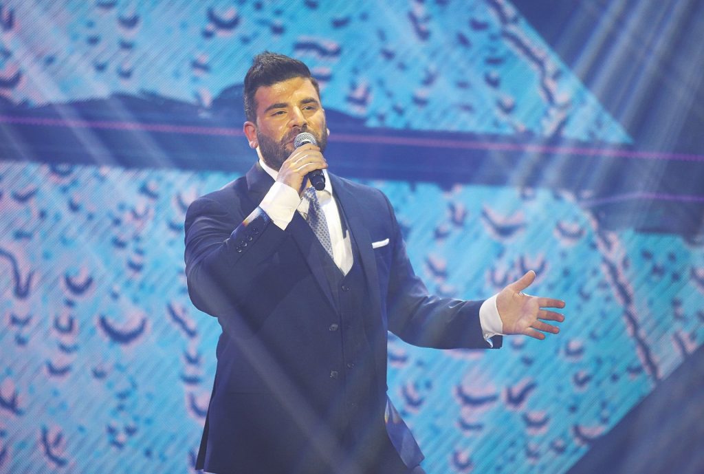 Φοβούνται «τυφώνα Παντελίδη»!