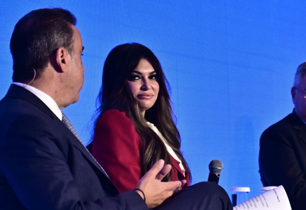 Παπασταύρου, Γκίλφοιλ