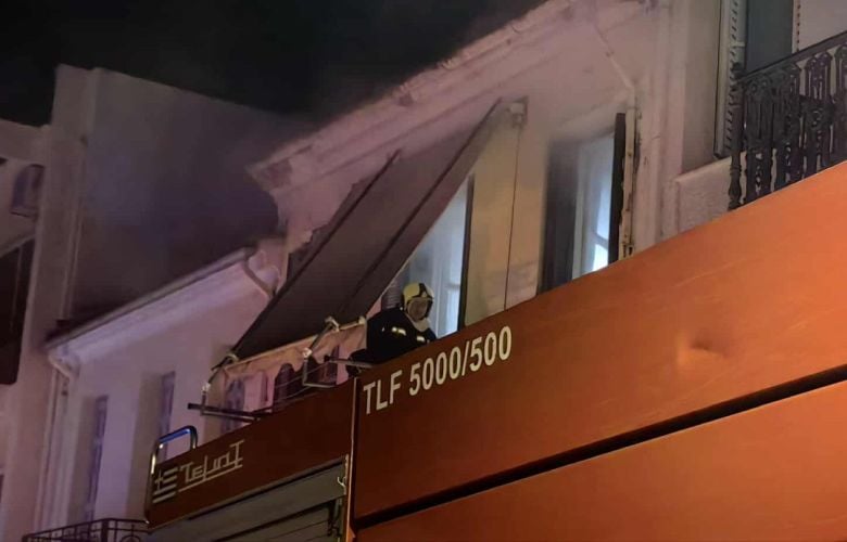 Ξέσπασε φωτιά σε σπίτι στην Πάτρα – Απεγκλωβίστηκε ηλικιωμένη γυναίκα