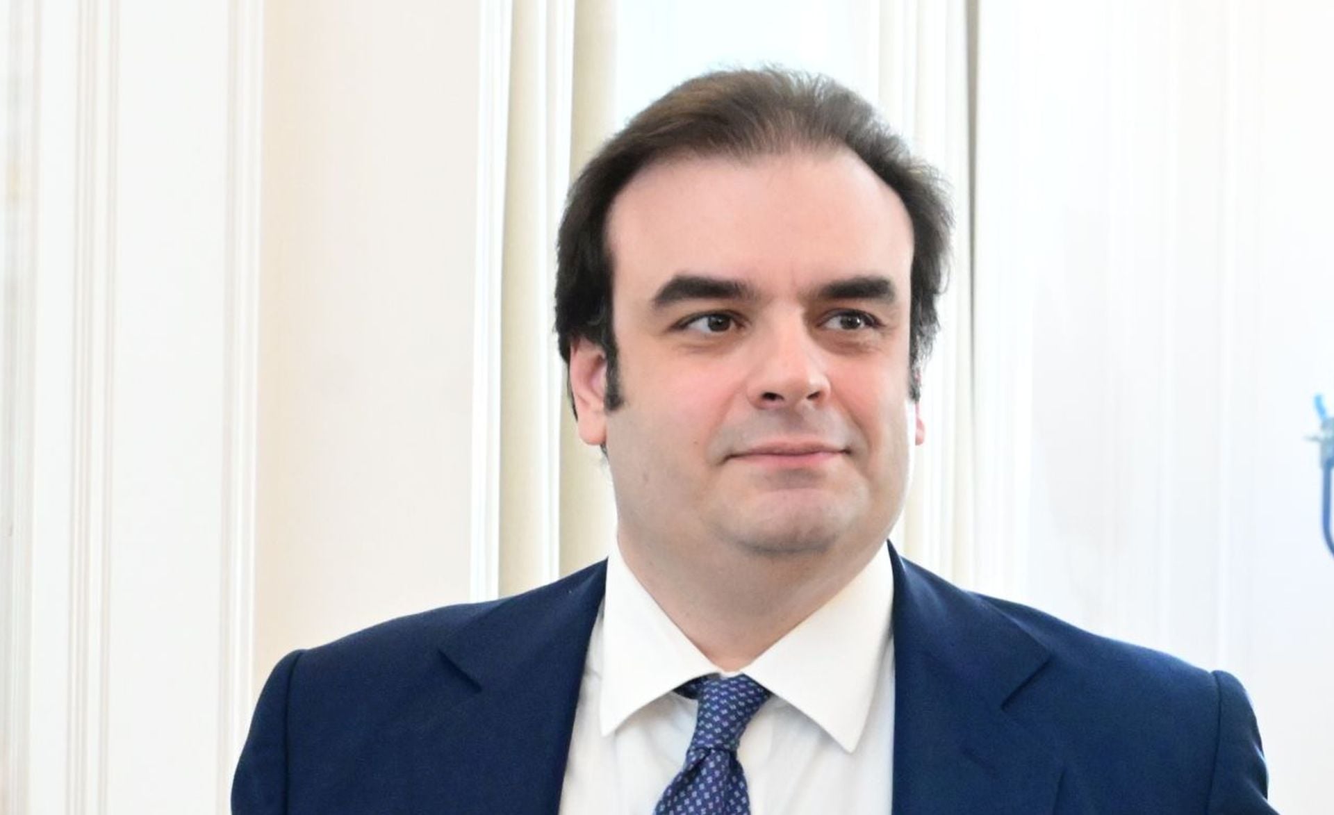 Ο... Πιερρακάκης εντείνει τις φήμες για ανασχηματισμό!