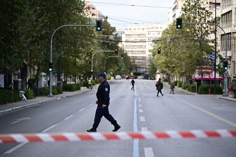 Σε 43 προσαγωγές και 11 συλλήψεις προχώρησε η Αστυνομία σε προληπτικούς ελέγχους για την επέτειο του Πολυτεχνείου