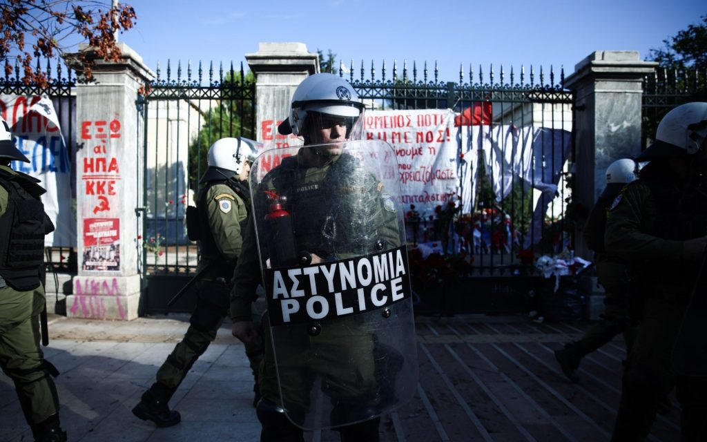 Πολυτεχνείο: «Αστακός» από χιλιάδες αστυνομικούς για την επέτειο