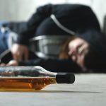 Μεθυσμένες και ημιλιπόθυμες βρέθηκαν δύο ανήλικες στην Καλαμαριά