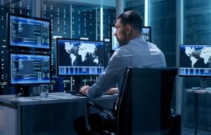 Υποκλοπές: «Το μήνυμα έλεγε ότι υπήρχε συμβόλαιο θανάτου και ότι θα με σκοτώσουν με 19 σφαίρες»