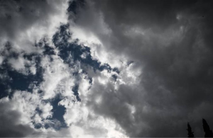 Τοπικές βροχές προβλέπονται στα ανατολικά, μικρή πτώση θερμοκρασίας