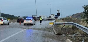 Καραμπόλα στη Θεσσαλονίκη – Γέμισε ψωμιά ο περιφερειακός