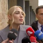 «Ζητάω δικαιοσύνη» – Διεκόπη η δίκη δύο κατηγορουμένων για revenge porn με θύμα την Ιωάννα Τούνη