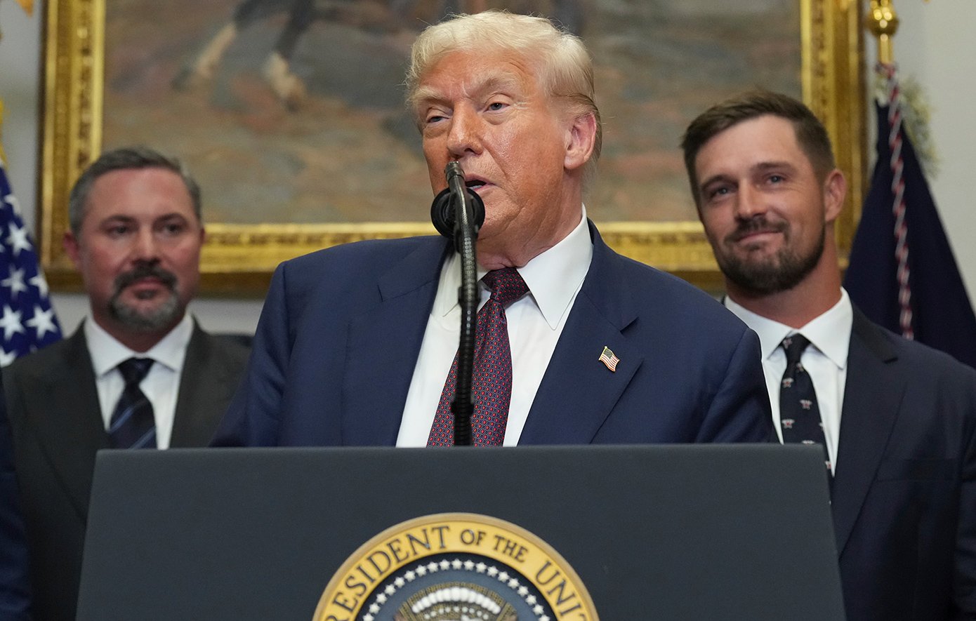 Πιθανή εξαίρεση της Ουγγαρίας από τις κυρώσεις για την αγορά ρωσικού πετρελαίου, προαναγγέλλει ο  Τραμπ