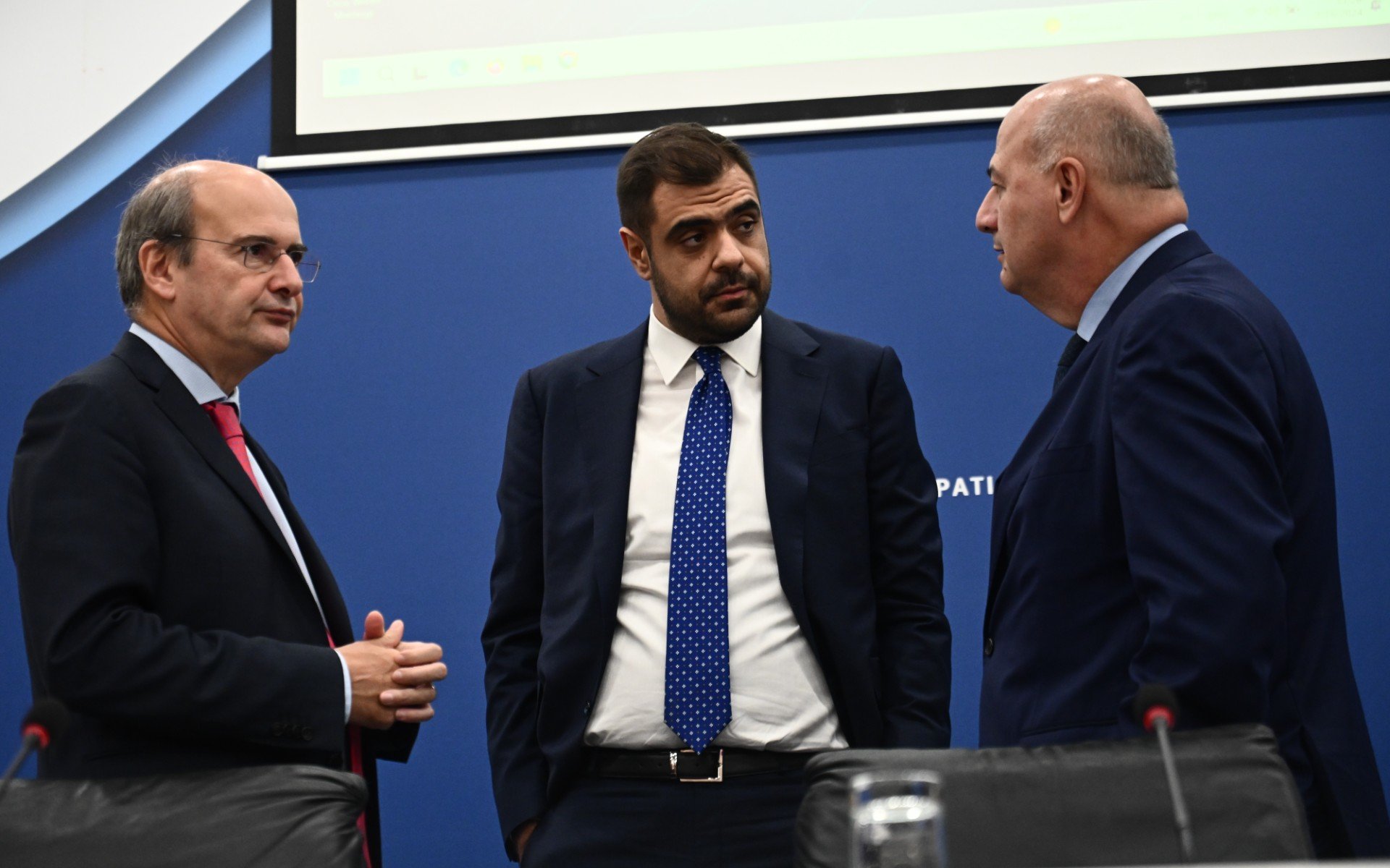 ΟΠΕΚΕΠΕ: Σύσκεψη Χατζηδάκη-Τσιάρα για πληρωμές - Εν αναμονή οι αγρότες