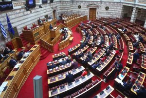Βουλή live: Δείτε την συζήτηση για το φορολογικό νομοσχέδιο