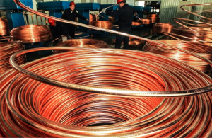 Επιβραδύνει ο χαλκός μετά το τετραήμερο ράλι τιμών, αναμονή για Fed