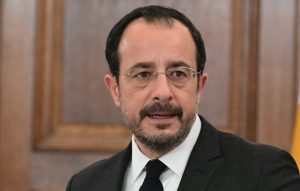 Σε κοινή συνάντηση με την προσωπική απεσταλμένη του γγ του ΟΗΕ συμφώνησαν ο Νίκος Χριστοδουλίδης και ο Τουφάν Ερχιουρμάν