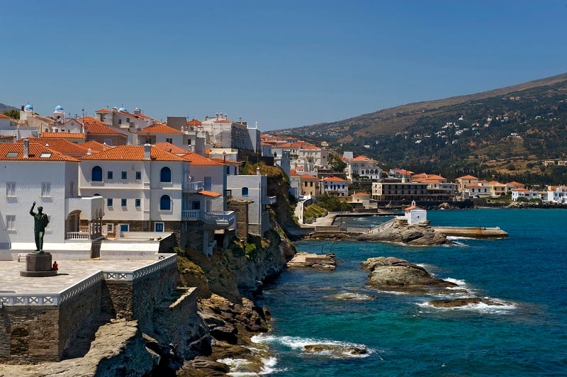 Οι Βρετανοί ψήφισαν Άνδρο ως τον καλύτερο προορισμό της Ελλάδας για πεζοπορία το 2025