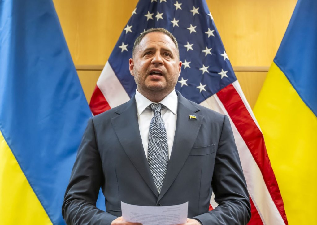 Επικοινωνία Γερμάκ-Ντρίσκολ πριν την συνάντηση για το ειρηνευτικό σχέδιο: «Είμαστε έτοιμοι»