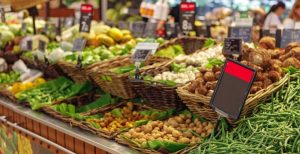 Στη Βουλή ρύθμιση για αναγραφή αρχικής-τελικής τιμής νωπών