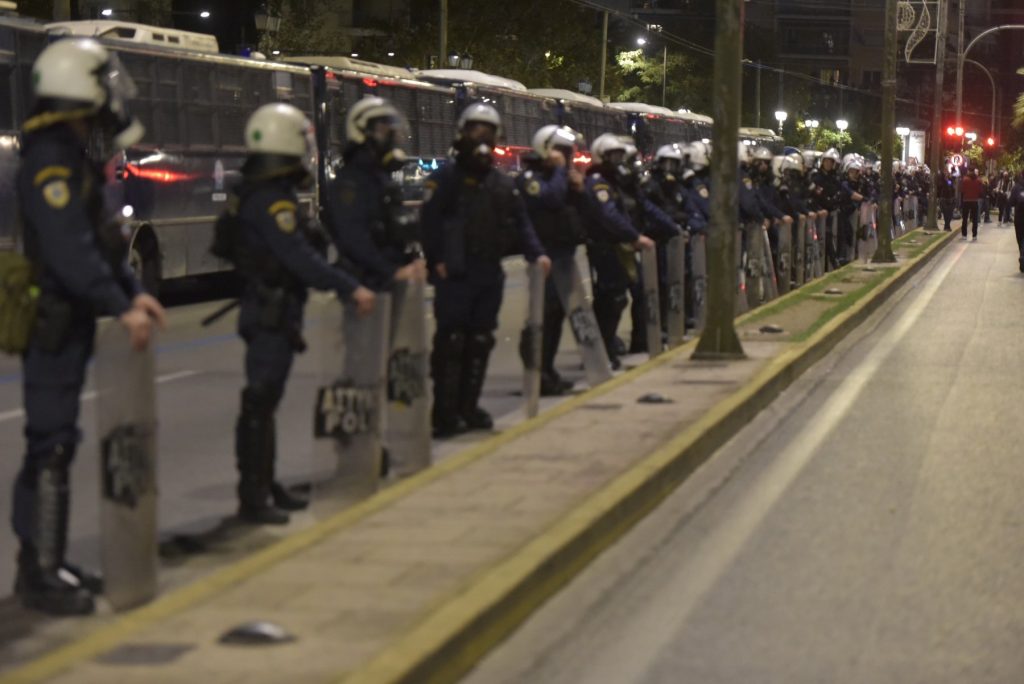 Επέτειος Πολυτεχνείου: Στην Πρεσβεία των ΗΠΑ η πορεία - Συνθήματα από 15.000 διαδηλωτές