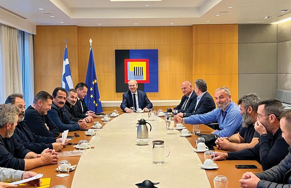 Σε τεχνικό επίπεδο αναζητείται η λύση για τους 13.500 χωρίς βοσκότοπο