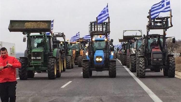 Παρέλυσε το αεροδρόμιο του Ηρακλίου από τις αγροτικές κινητοποιήσεις