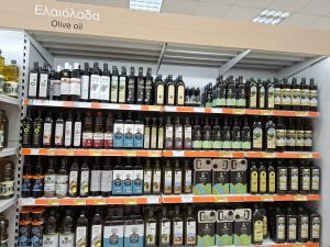 Η εικόνα των ελαιολάδων στα ράφια σήμερα, τον Δεκέμβριο 2025