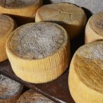 Η Γραβιέρα Νάξου ΠΟΠ αναδείχθηκε κορυφαίο τυρί στον κόσμο για το έτος 2025/26 - Τυροκόμος