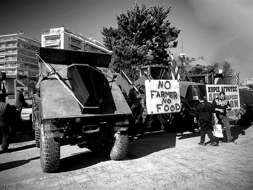 Αγροτικές Ειδήσεις: Τα μπλόκα ζωντανεύουν έναν παλιό φόβο της κυβέρνησης