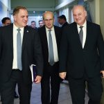 Χρήμα μπαίνει, χρήμα βγαίνει