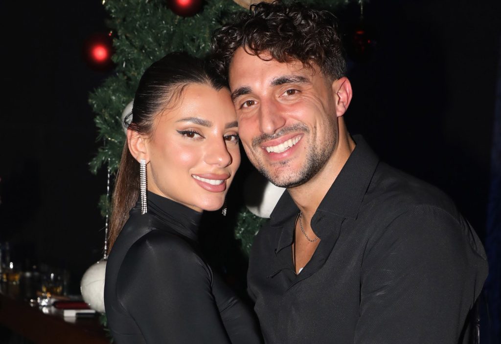 Γονείς θα γίνουν η Μαριαλένα Ρουμελιώτη και ο Σάκης Κατσούλης