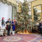 Κάλαντα από γωνιές της Ελλάδας στο Προεδρικό Μέγαρο