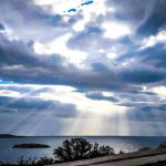 Νεφώσεις και σποραδικές καταιγίδες με φυσιολογική διακύμανση της θερμοκρασίας για την εποχή