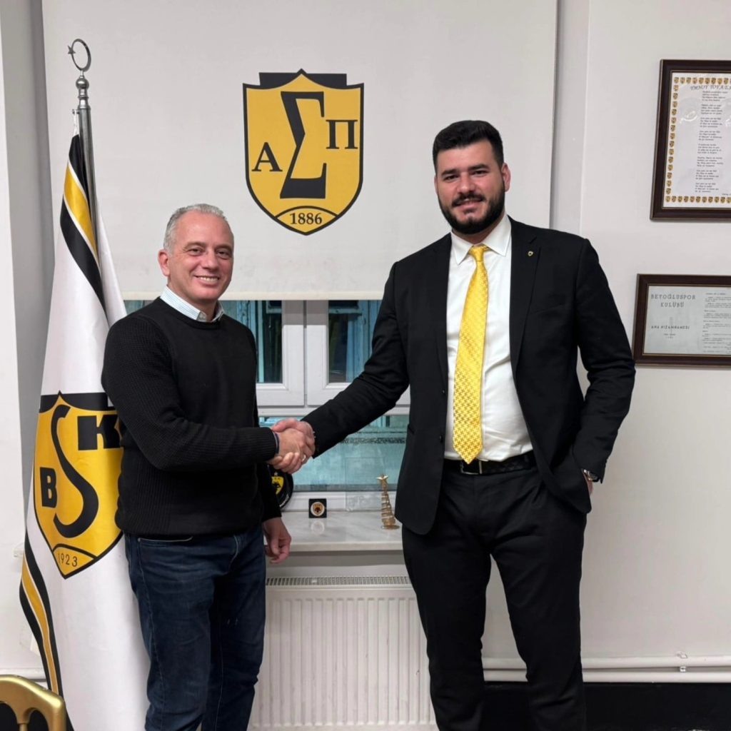 Η ΑΕΚ επέστρεψε στα Άγια Χώματα - Συγκίνηση στην Κωνσταντινούπολη