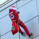 Νοσοκομείο Βόλου: Ο Άγιος Βασίλης έφτασε στην παιδιατρική κλινική από την καμινάδα