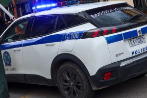 Θεσσαλονίκη: Χειροπέδες σε μητέρα, παιδί και έναν 38χρονο - Παρίσταναν τους υπαλλήλους της ΔΕΗ