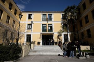 Τηλεφώνημα για βόμβα στην Ευελπίδων