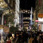 Ξεκίνησε σήμερα το εορταστικό ωράριο στα εμπορικά μαγαζιά