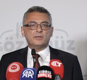 Κύπρος: Πλησιάζει το κρίσιμο τετ α τετ Χριστοδουλίδη-Ερχιουρμάν