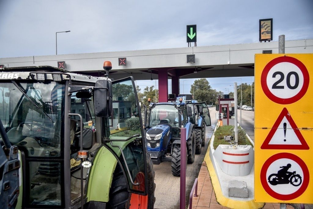 Στο Μαξίμου η λίστα αιτημάτων αγροτών, αρχίζουν οι ζυμώσεις για συνάντηση στην Αθήνα μεσοβδόμαδα