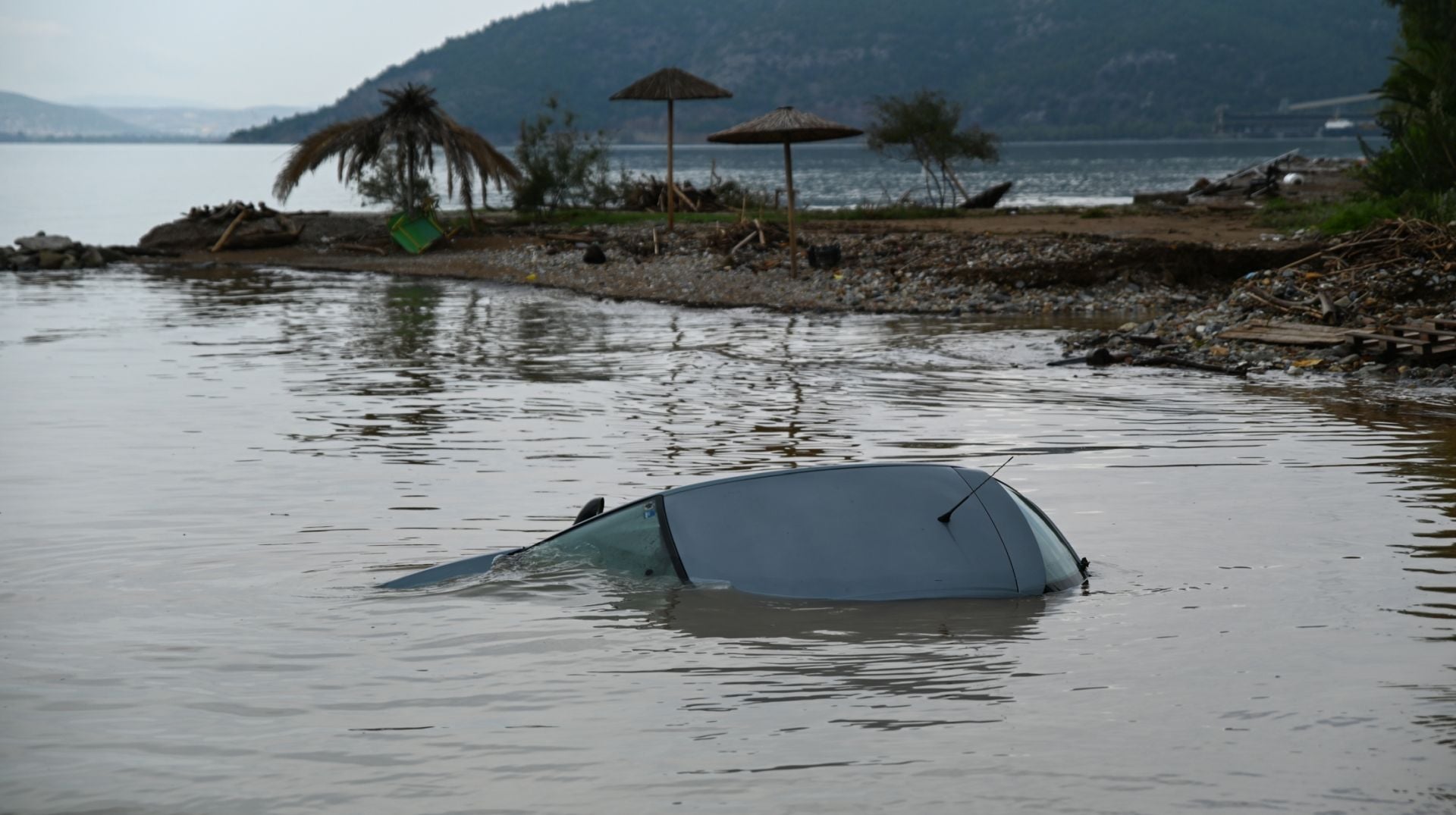 SOS μετεωρολόγων για νέα κακοκαιρία: «Θα πέσει πολύ νερό»