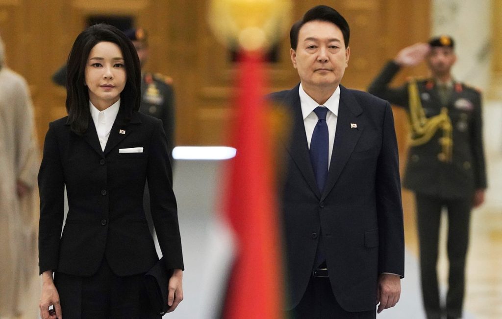 Σκάνδαλο στη Νότια Κορέα: Η τέως πρώτη κυρία κατηγορείται πως έλαβε δωροδοκίες σε είδος αξίας 200.000 δολαρίων