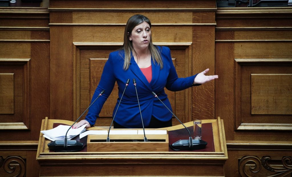 Βουλή: Επίκαιρη Κωνσταντοπούλου σε Χρυσοχοΐδη για βία ΕΛΑΣ κατά αγροτών