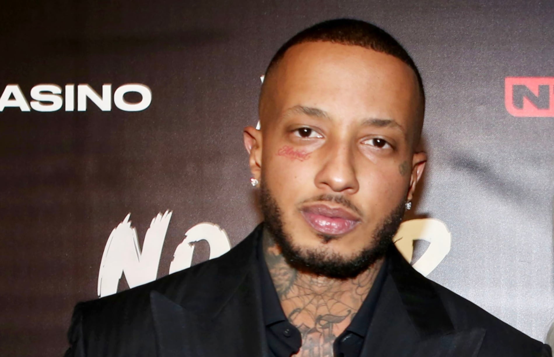 Θεσσαλονίκη: Αντιδράσεις για σόου του Light σε εγκαίνια χριστουγεννιάτικου πάρκου