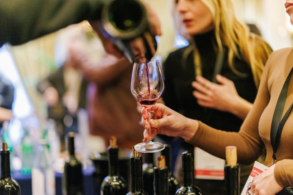 Η καρδιά των μεγάλων κόκκινων κρασιών χτυπά στο κέντρο της Αθήνας