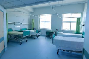 Ηράκλειο: Σύγκρουση δικύκλων με τραυματισμό