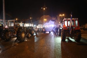 Ηράκλειο: Νέα επίθεση των αγροτών στο αεροδρόμιο