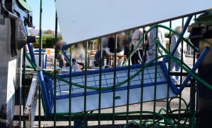 Χαλάνδρι: Καθηγητής που ήθελε να «σπάσει» κατάληψη έπιασε δάχτυλα μαθητή με κόφτη