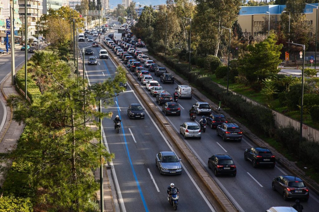 Τέλη κυκλοφορίας: Σε 3 ημέρες λήγει η προθεσμία - Πάνω από 2,5 εκατ. οδηγοί δεν έχουν πληρώσει