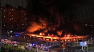 Αγία Πετρούπολη: Μεγάλη φωτιά σε κεντρική αγορά