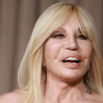 Ολοκληρώθηκε το ιστορικό deal στη μόδα – Η Prada εξαγόρασε τη Versace